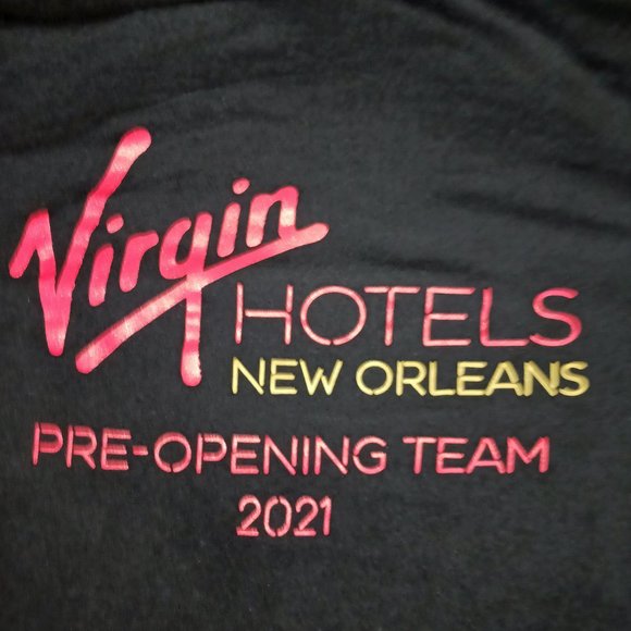 T Shirt Everyone Leaves Feeling Better Virgin Hotels New Orleans Adult Size XL - Picture 3 of 5